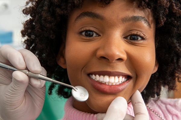 Signs A Patient May Benefit From Dental Bonding
